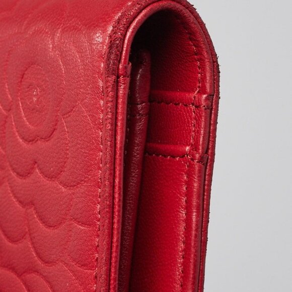 Chanel Red Camellia Embossed Lambskin Leather L Yen Wallet - Picture 4 of 9